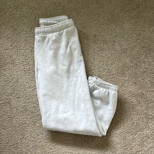 Aritzia mega low rise sweats heather cloud grey